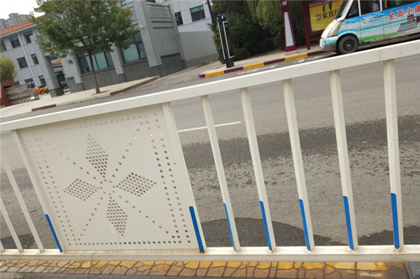 沖孔網，沖孔板裝飾