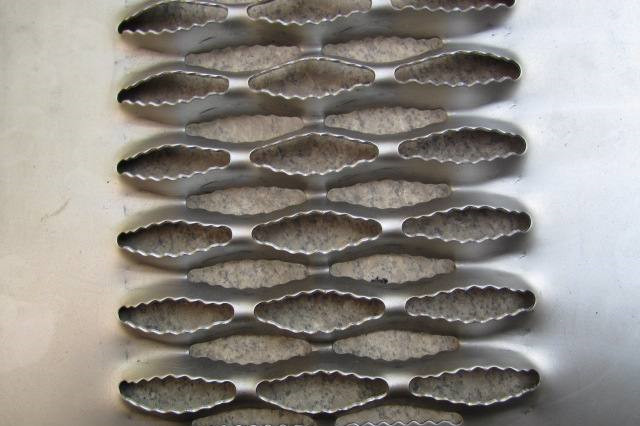 鱷魚(yú)嘴防滑板